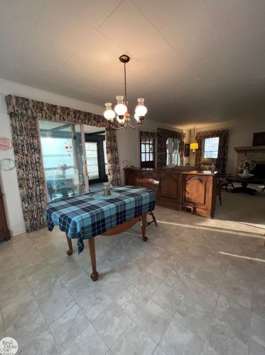 759 Water St, Cottrellville MI 48039-1697 exterior