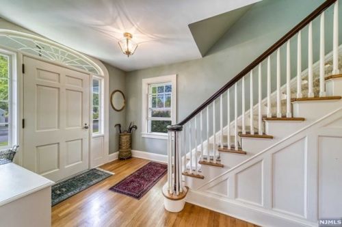 30 John St, Demarest NJ  07627-2207 exterior