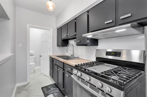 2143 Lowrie St, Pittsburgh, PA 15212-3276