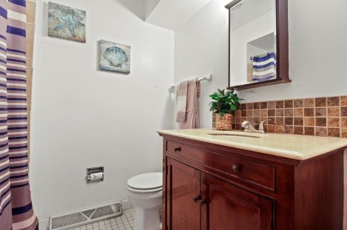 5667 91, Milwaukee WI 53225-2737 exterior