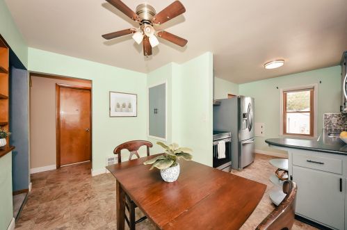 3250 86, Milwaukee WI 53227-4622 exterior