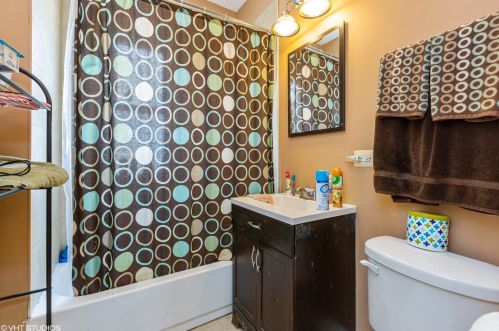 1700 Mason Ave, Chicago IL 60639-4011 exterior