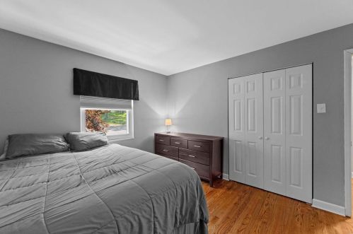 995 Sandstone Dr, Saint Louis MO 63146-5033 exterior