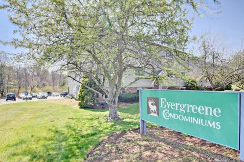 9 Evergreene, Wallingford, CT 06492-2973