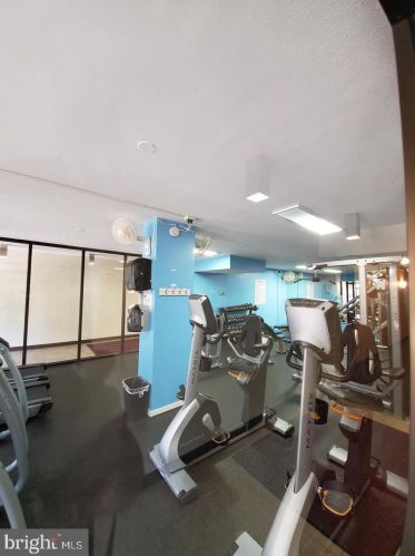 4 Monroe St, Rockville MD 20850-2519 exterior