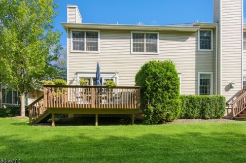 83 Winged Foot Dr, Livingston NJ 07039-8231 exterior