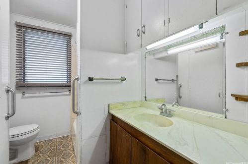 2449 Kula Kolea Dr, Honolulu HI 96819-2825 exterior