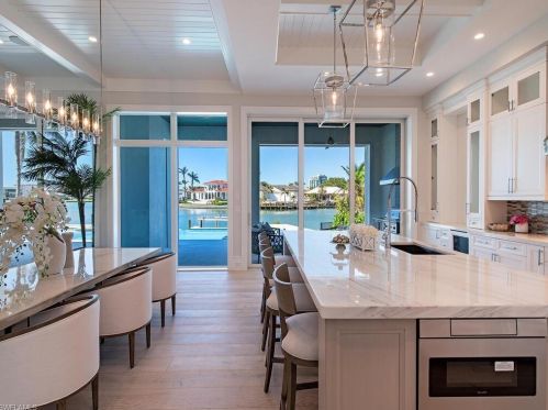 3139 Leeward Ln, Naples FL 34103-4038 exterior