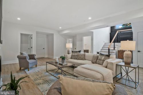 1520 Brookhaven Dr, Mc Lean VA  22101-4127 exterior