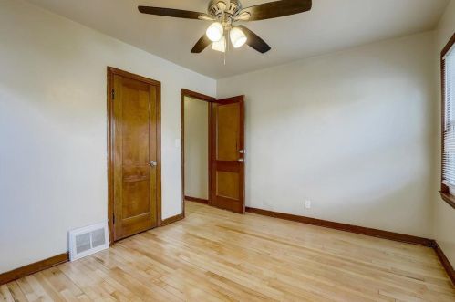 4451 53, Milwaukee WI 53218-5711 exterior