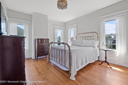 317 Allen Ave, Red Bank NJ 07711 exterior