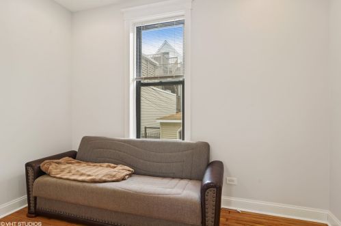 2147 Dickens Ave, Chicago IL 60639-3433 exterior