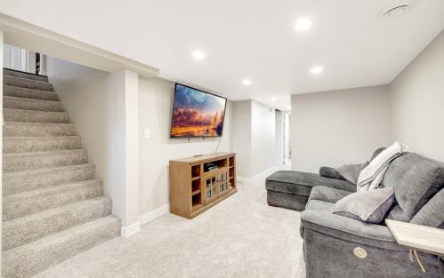 5214 County Line, Saint Paul MN 55110-1231 exterior