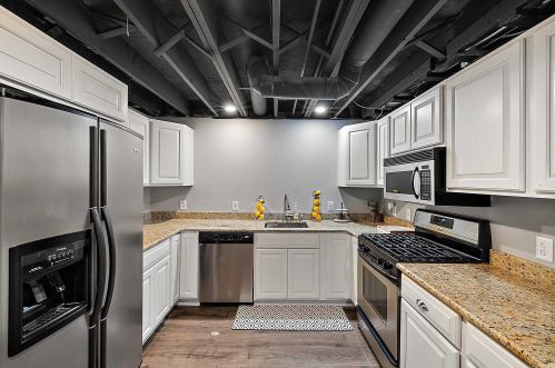 21192 Strawberry Hills Dr, Macomb Township MI 48044-2277 exterior