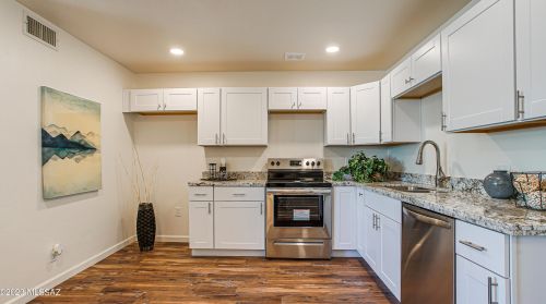 8322 Julia St, Tucson AZ  85710-4218 exterior