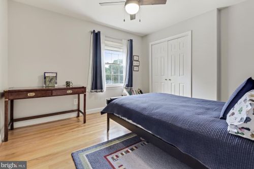 7701 Midday Ln, Alexandria VA 22306-2522 exterior