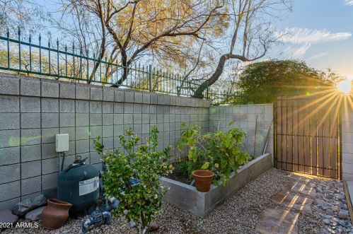 6413 31st St, Phoenix AZ 85008-1127 exterior