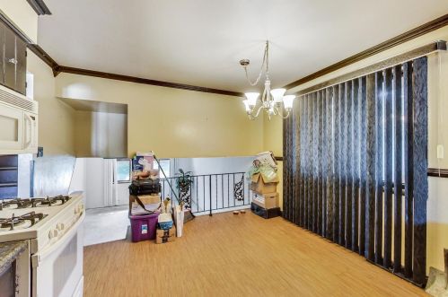 15751 Madison Ave, Dolton IL 60419-3013 exterior