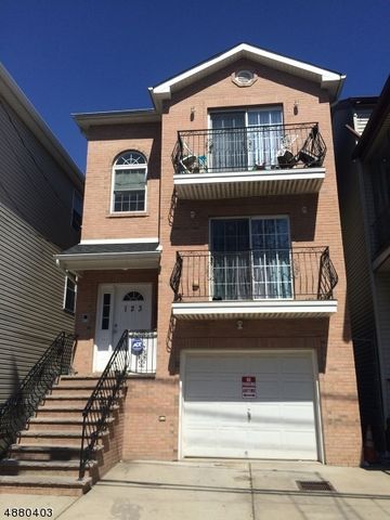 123 12th Ave, Paterson NJ  07501-1203 exterior