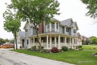 559 Fay Ave, Elmhurst, IL 60126-2149