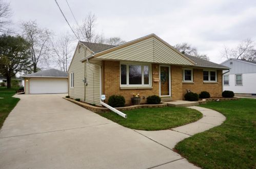 3773 68th St, Milwaukee WI  53220-1828 exterior