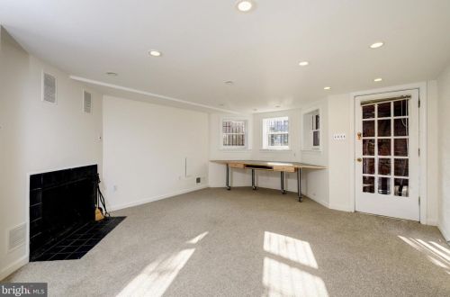 132 12 St, Washington DC 20003-1413 exterior