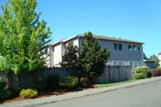 3305 Monterey Ln, Seattle, WA 98056-8005