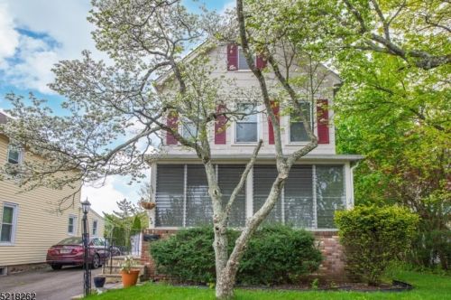 32 Roosevelt Ave, Kinnelon, NJ 07405-1367