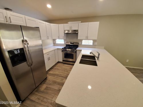 4696 Gatehinge Ct, Tucson AZ  85741-4621 exterior