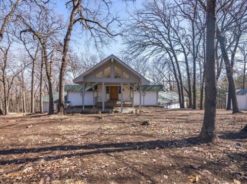 598 Stagecoach Trl, Denison, TX 75021-7418