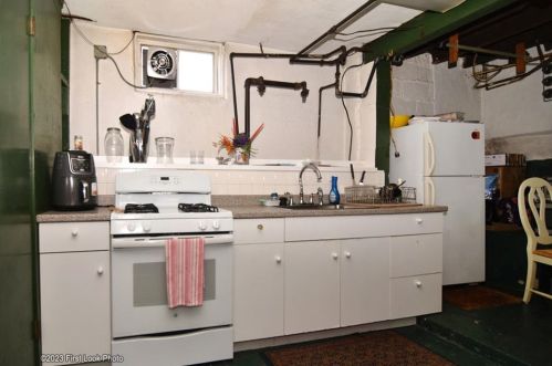 145 Windmill St, Providence RI  02904-1425 exterior