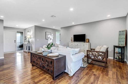 4576 Eagle Key Cir, Naples, FL 34112-5205