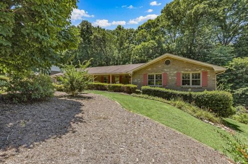 2460 Midvale Ct, Tucker, GA 30084-3346