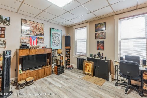 168 1st St, Perth Amboy NJ 08861-4652 exterior