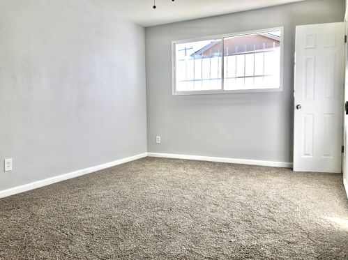 5413 Edgemont Ave, Phoenix AZ 85035-1716 exterior