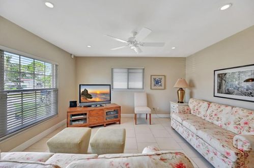 766 109th Ave, Naples, FL 34108-1882