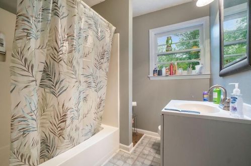 4131 Hicks Rd, Austell GA 30106-1527 exterior