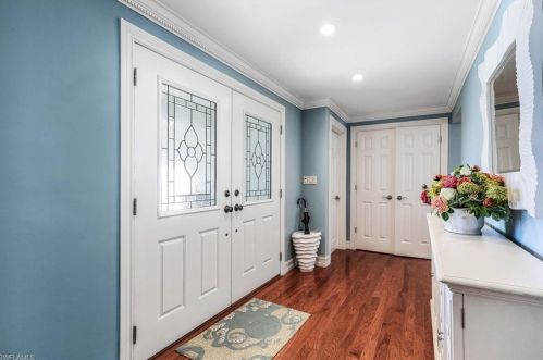 635 Anchor Rode Dr, Naples FL 34103-2716 exterior