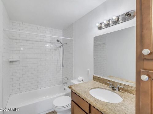 3417 Claire Dr, Phoenix AZ 85032-4932 exterior