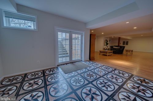 15529 Holly Grove Rd, Silver Spring MD 20905-3815 exterior