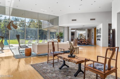 2111 Colter St, Phoenix AZ  85015-2821 exterior