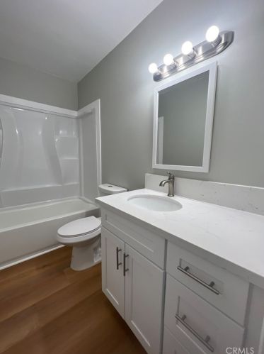 641 6th St, Tustin CA  92780-8520 exterior