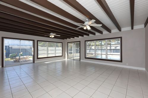 1103 Colonial Rd, Fort Pierce FL 34950-5025 exterior