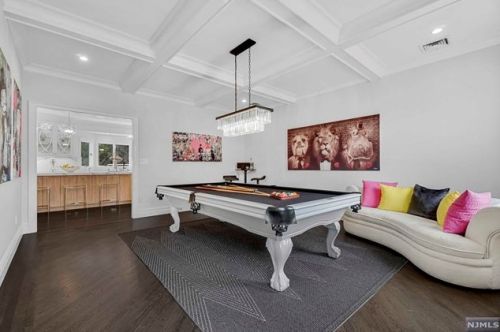 206 County Rd, Demarest NJ  07627-2202 exterior