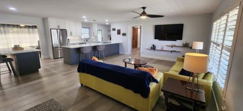 1280 Morningside Dr, Naples FL 34103-3314 exterior