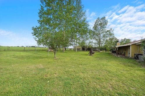 20836 Fm 359 Rd, Hempstead TX 77445-8214 exterior