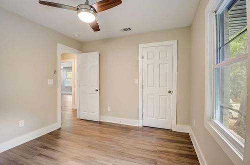 2139 Meador Ave, Atlanta GA 30315-7407 exterior