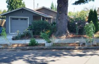 9032 Curtis Ave, Portland, OR 97217-7122