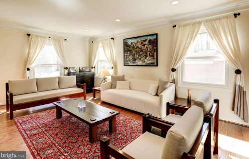 733 Rdg Dr, Mc Lean VA 22101-1620 exterior