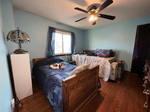 206 Short Canal St, Pittsburgh PA 15215-2127 exterior